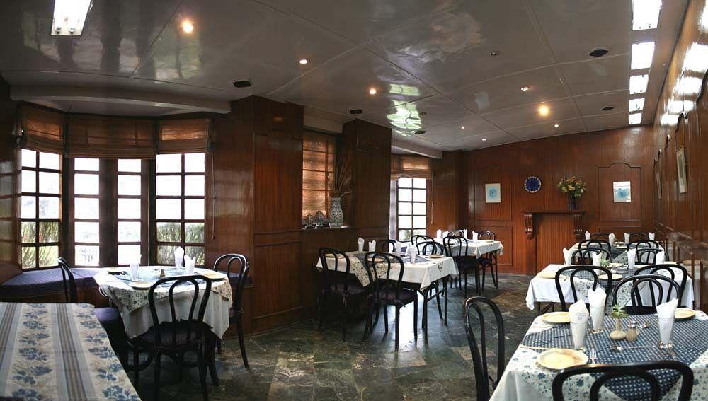 West View Hotel Ranikhet Bagian luar foto