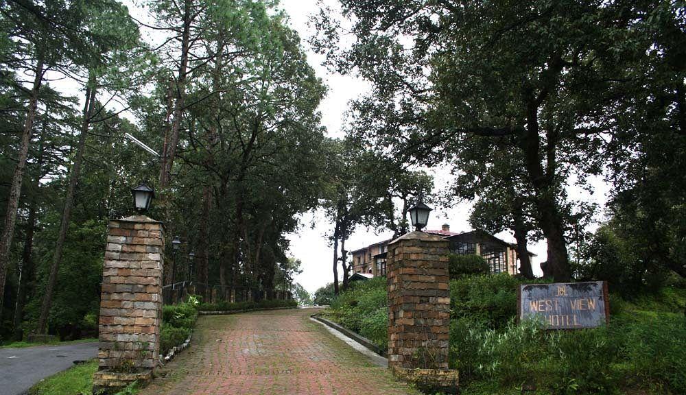 West View Hotel Ranikhet Bagian luar foto