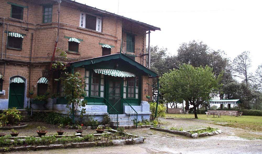 West View Hotel Ranikhet Bagian luar foto
